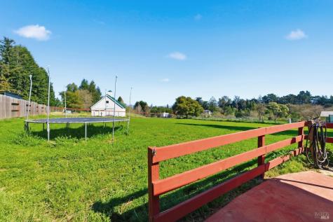 5174 Blank Road Sebastopol CA 95472