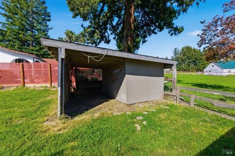 5174 Blank Road Sebastopol CA 95472
