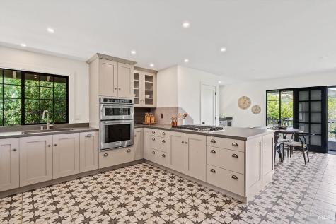 549 Catherine Court Santa Rosa CA 95409
