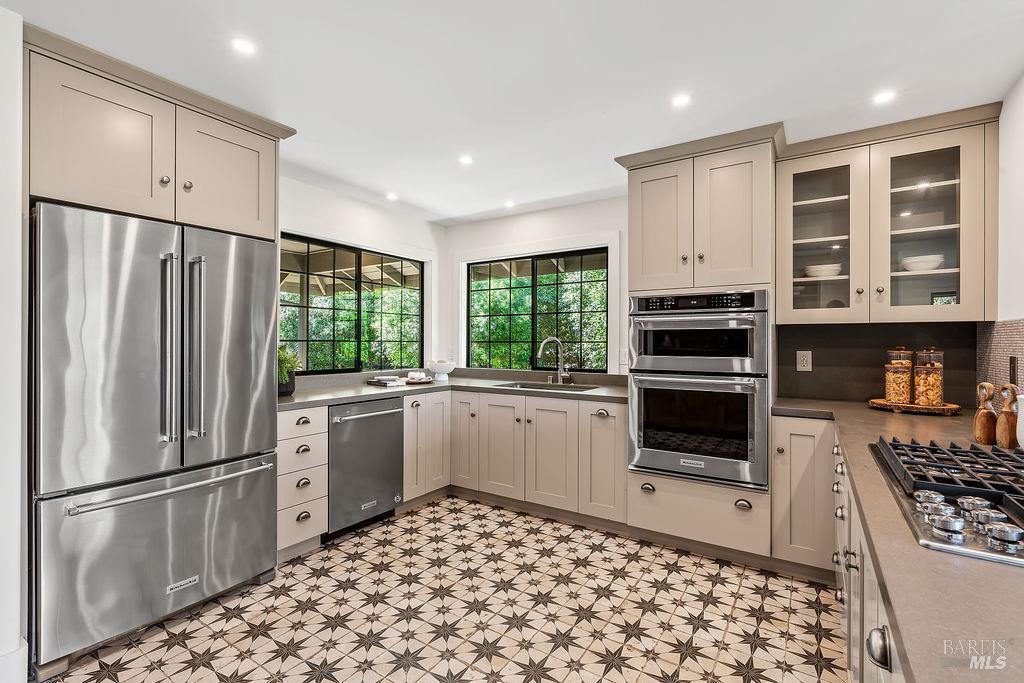 549 Catherine Court Santa Rosa CA 95409