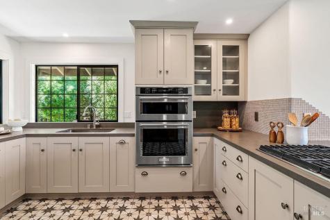 549 Catherine Court Santa Rosa CA 95409