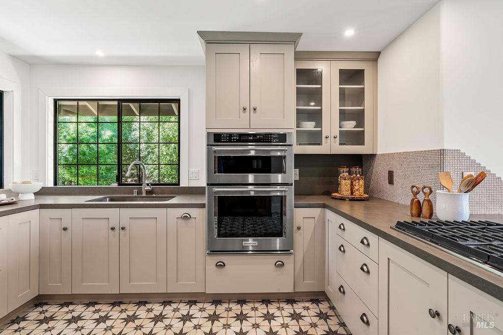 549 Catherine Court Santa Rosa CA 95409