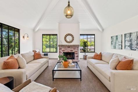 549 Catherine Court Santa Rosa CA 95409