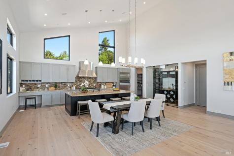 5095 Knollwood Court Santa Rosa CA 95403