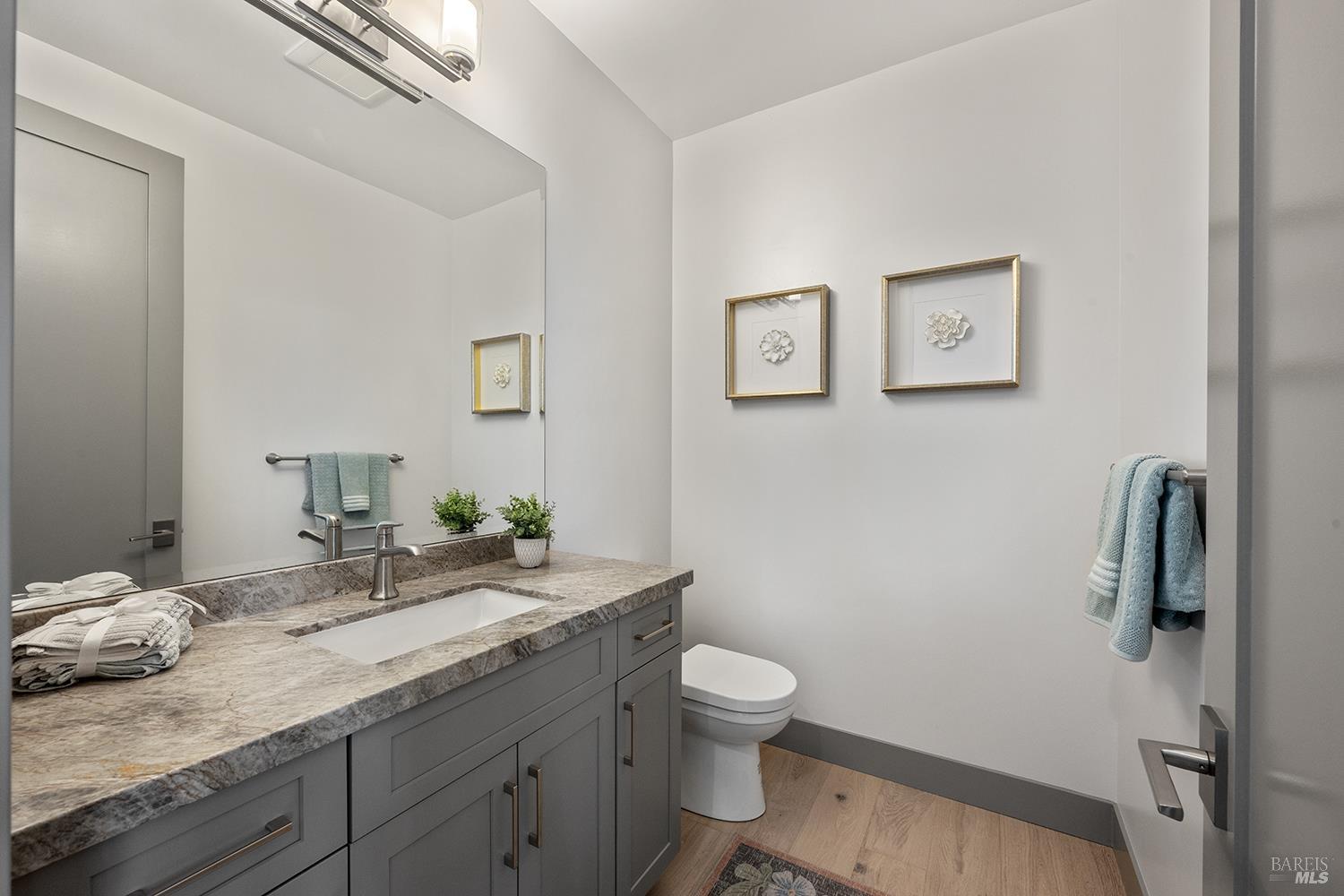 5095 Knollwood Court Santa Rosa CA 95403