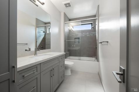 5095 Knollwood Court Santa Rosa CA 95403