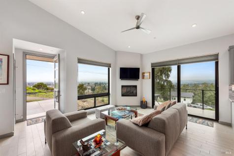 5095 Knollwood Court Santa Rosa CA 95403