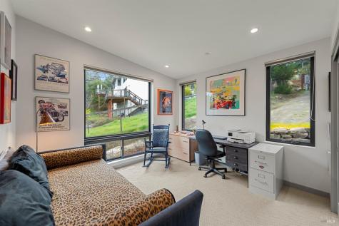 5095 Knollwood Court Santa Rosa CA 95403