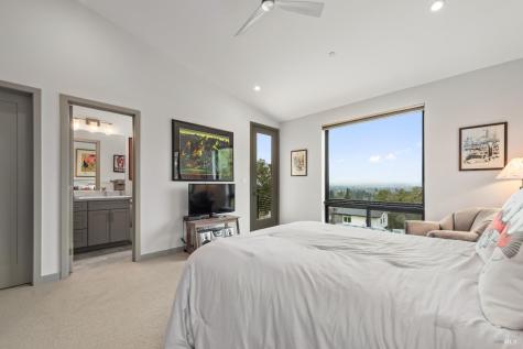 5095 Knollwood Court Santa Rosa CA 95403
