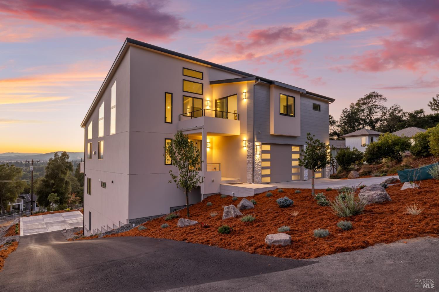 5095 Knollwood Court Santa Rosa CA 95403