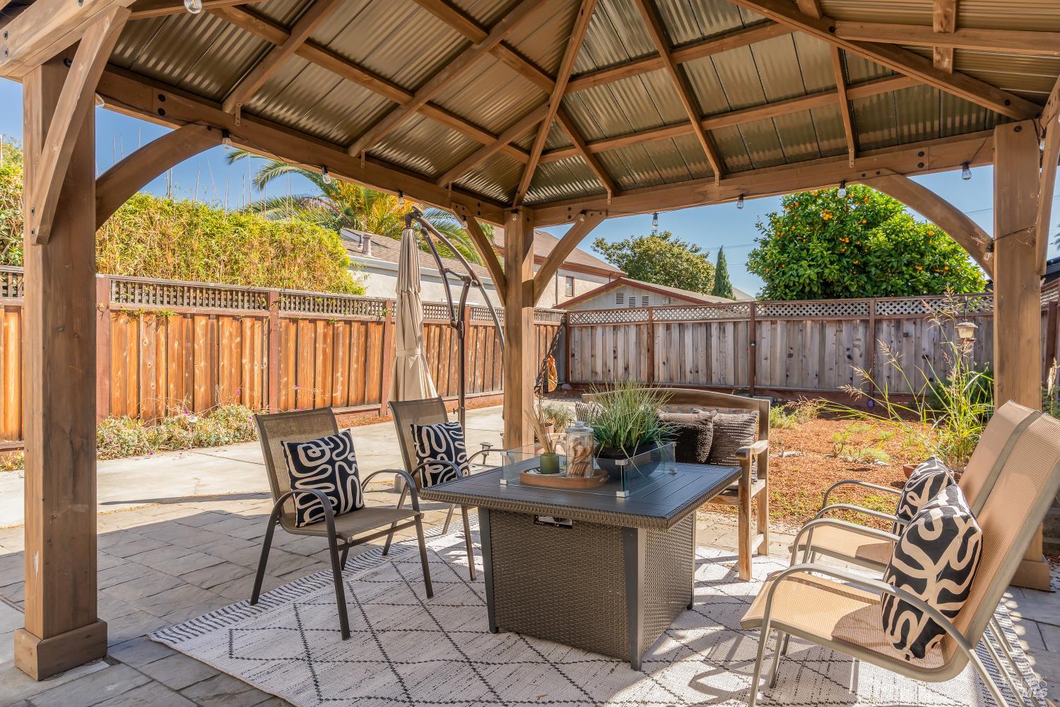 1029 Aileen Street Oakland CA 94608