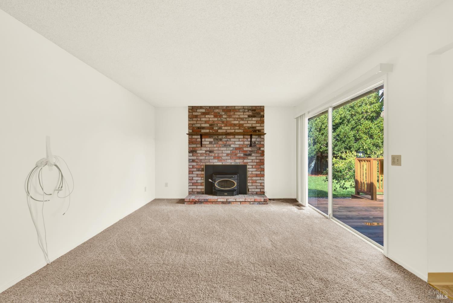 2406 Renfrew Street Napa CA 94558