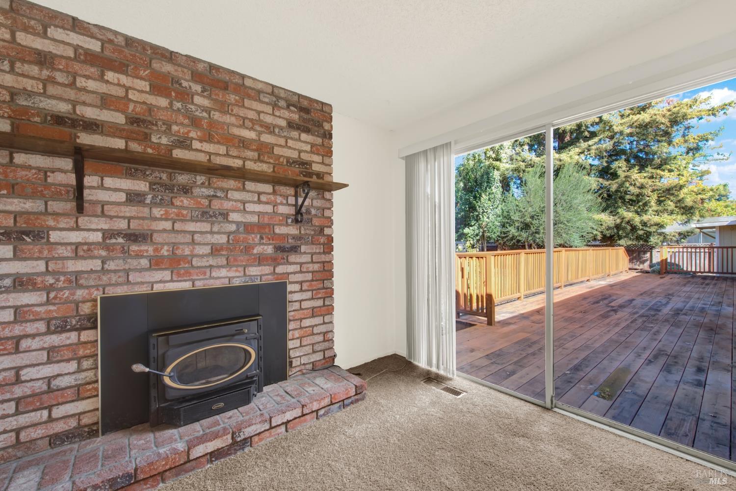 2406 Renfrew Street Napa CA 94558