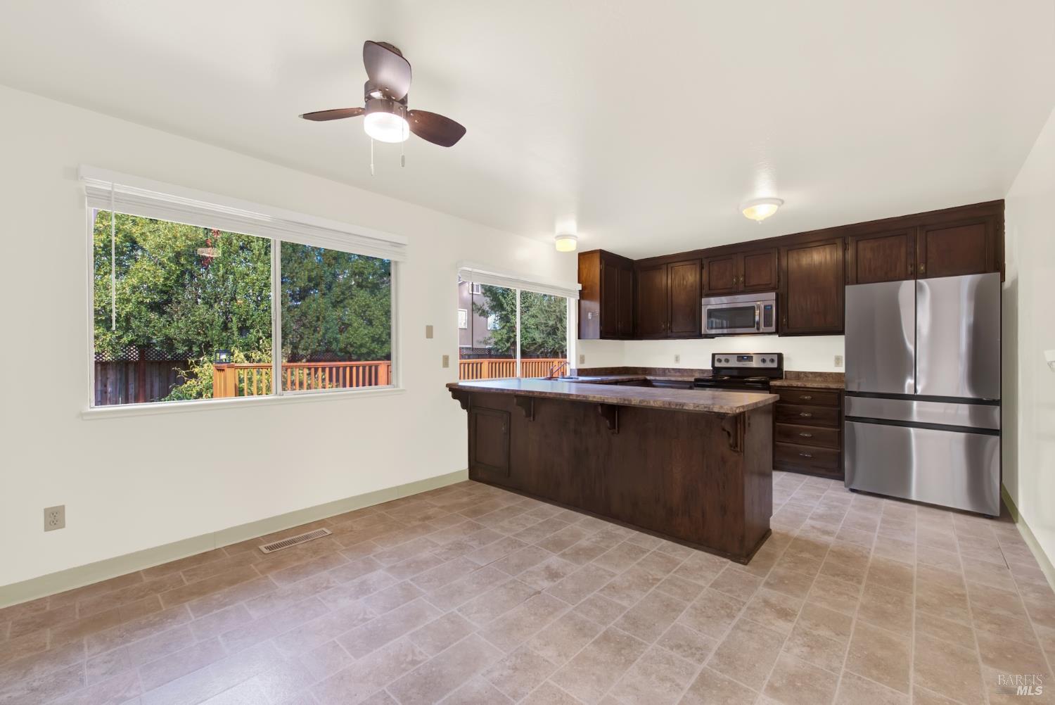 2406 Renfrew Street Napa CA 94558