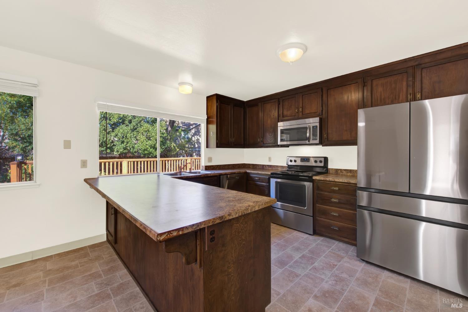 2406 Renfrew Street Napa CA 94558