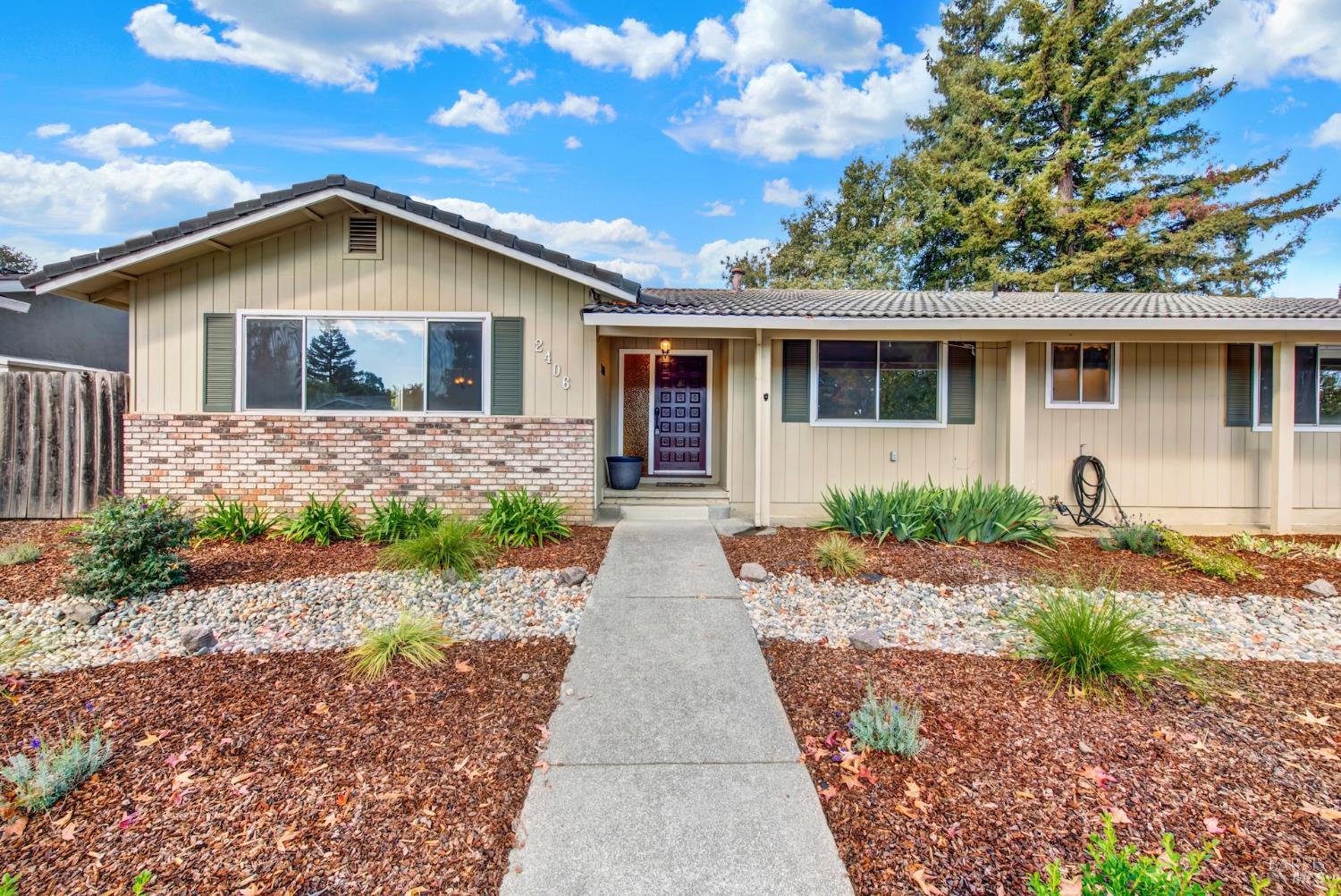 2406 Renfrew Street Napa CA 94558