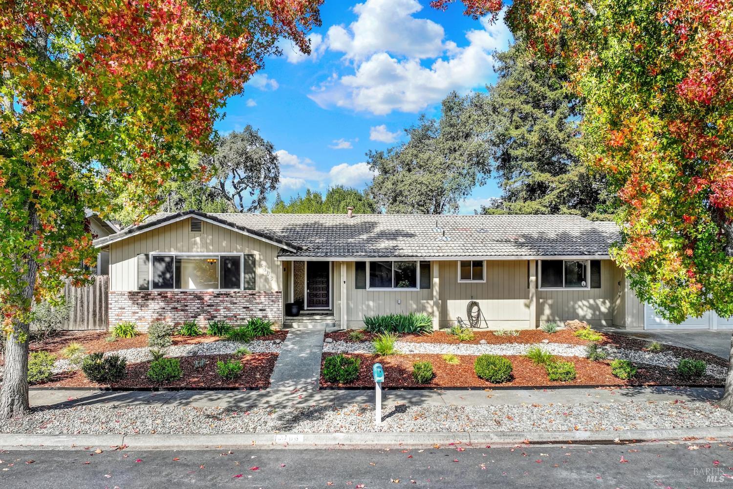 2406 Renfrew Street Napa CA 94558