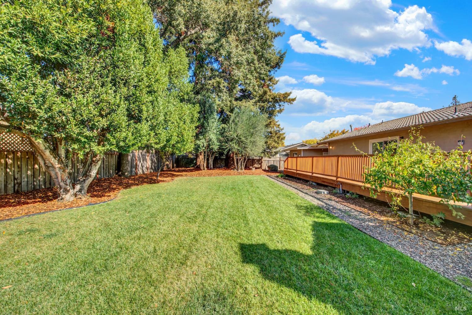 2406 Renfrew Street Napa CA 94558