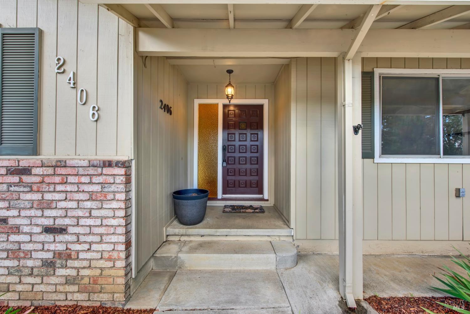 2406 Renfrew Street Napa CA 94558