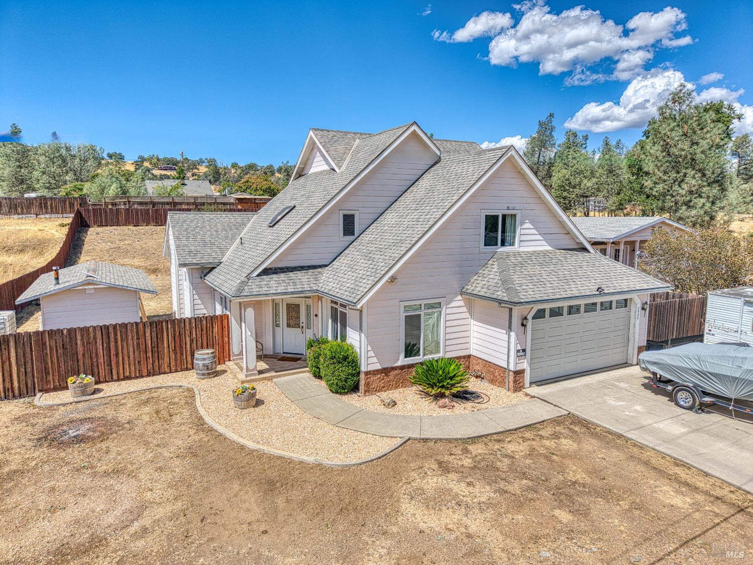2920 Meadow Creek Road Clearlake Oaks CA 95423