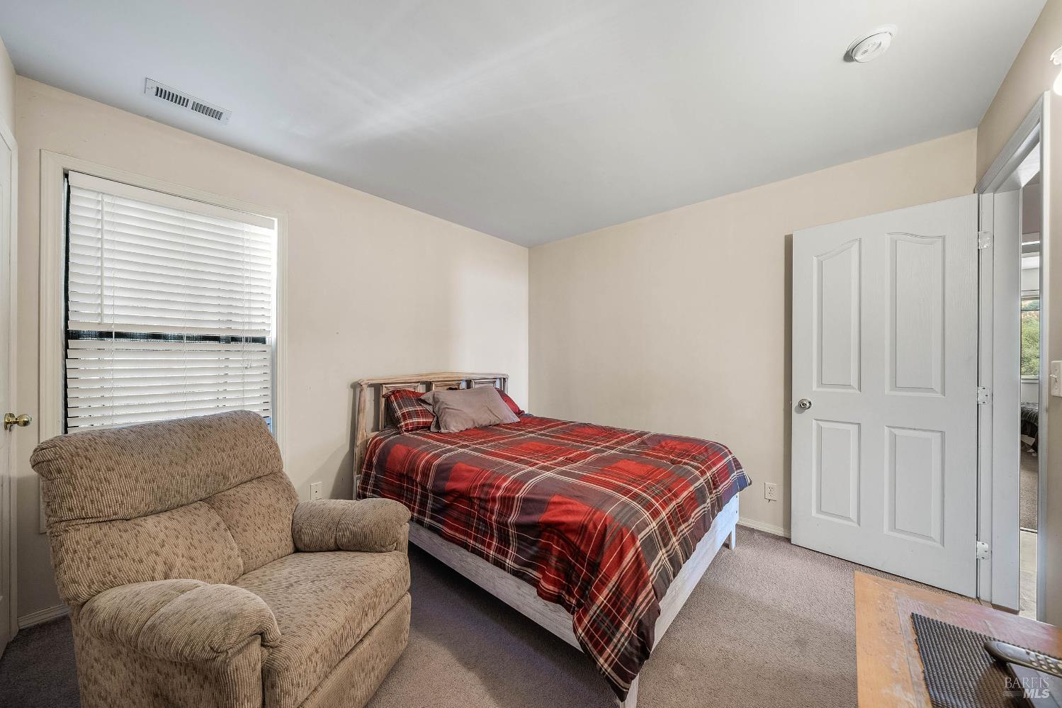 2920 Meadow Creek Road Clearlake Oaks CA 95423