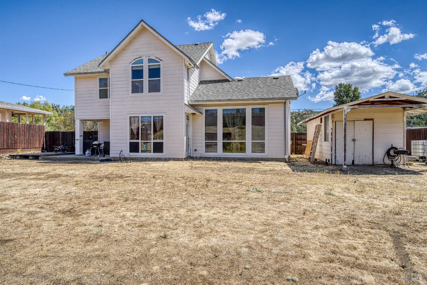 2920 Meadow Creek Road Clearlake Oaks CA 95423