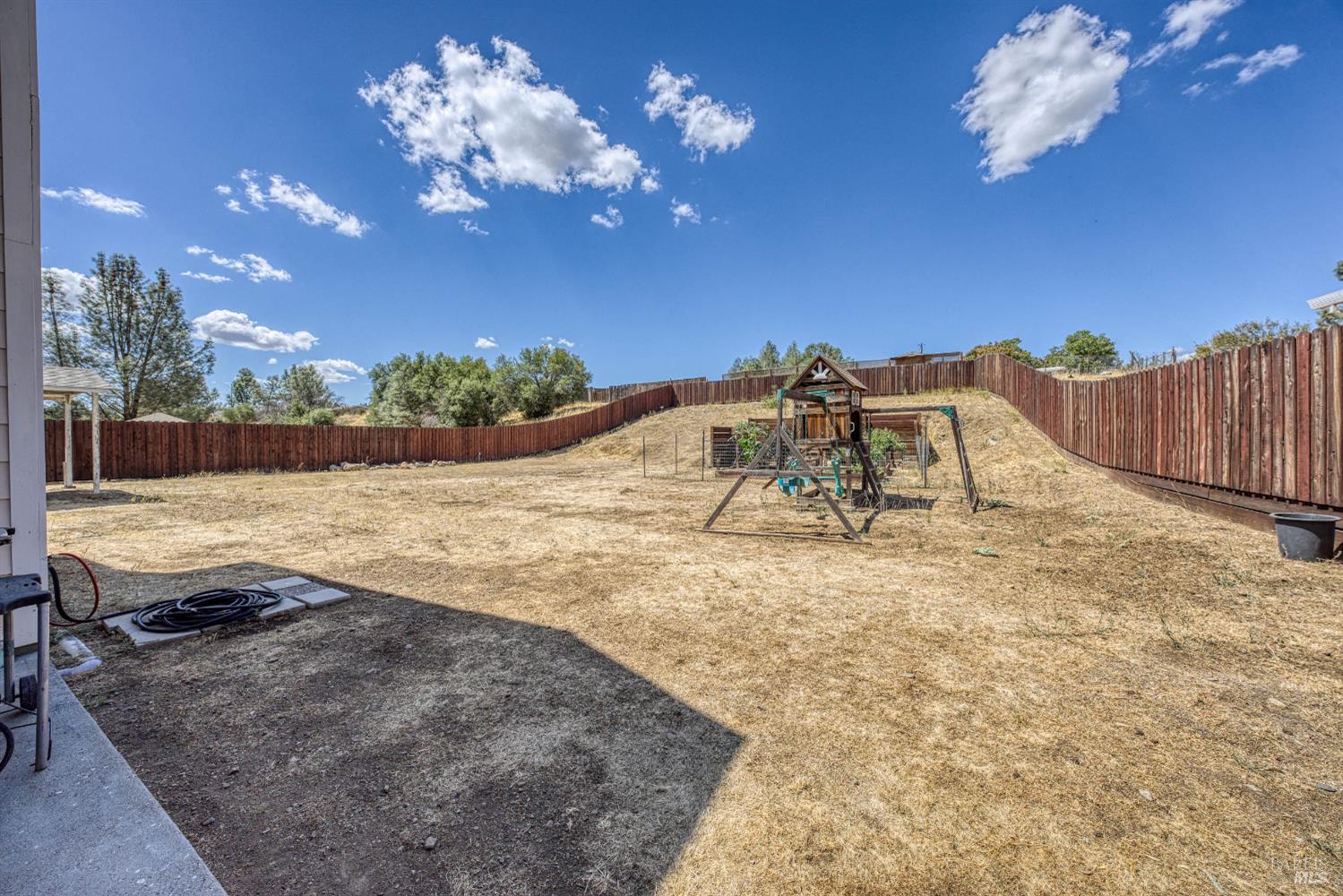 2920 Meadow Creek Road Clearlake Oaks CA 95423
