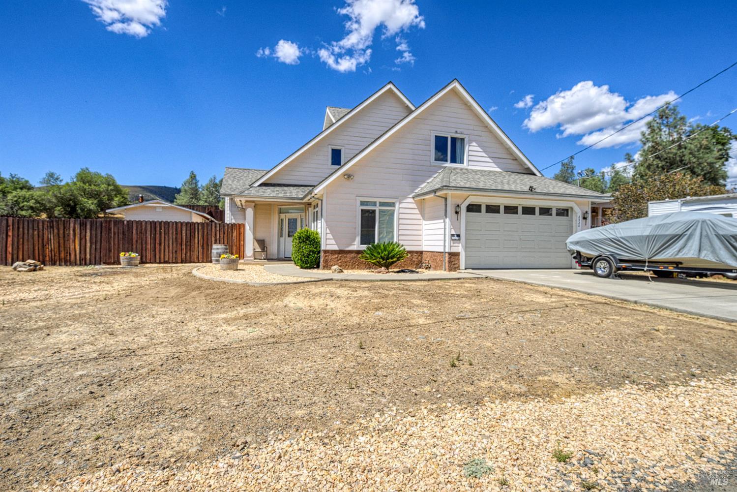 2920 Meadow Creek Road Clearlake Oaks CA 95423
