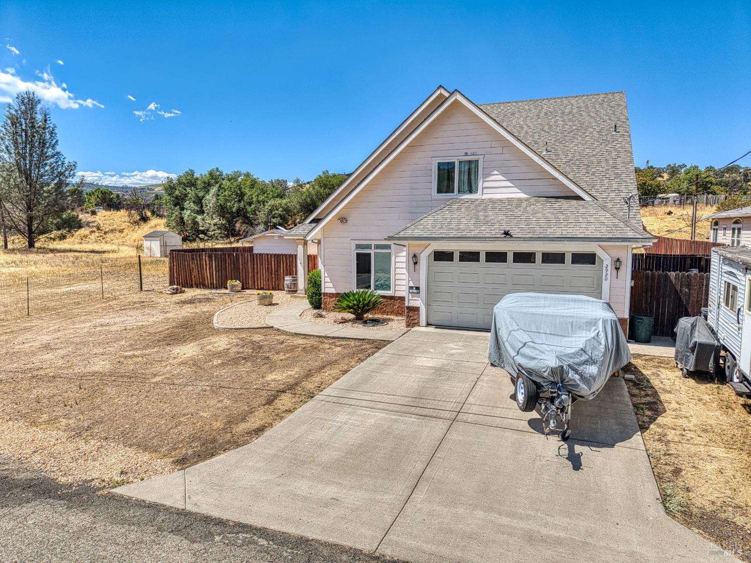 2920 Meadow Creek Road Clearlake Oaks CA 95423