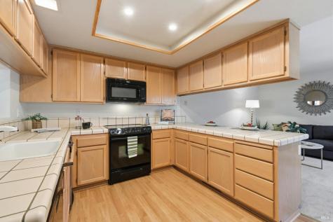 8050 Oakmont Drive Santa Rosa CA 95409