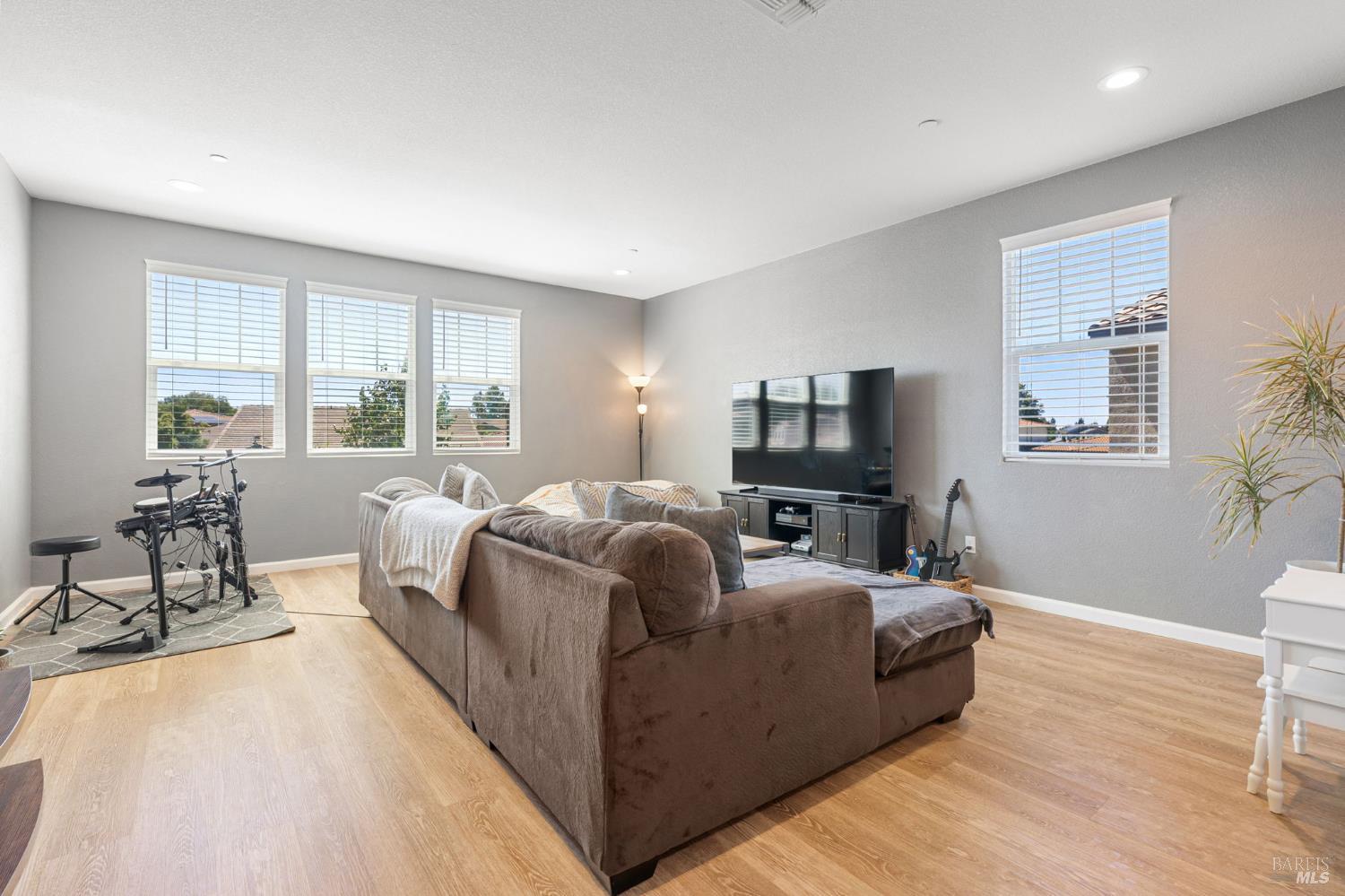 1125 Arizona Court Dixon CA 95620