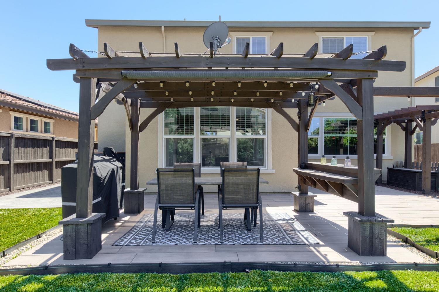 1125 Arizona Court Dixon CA 95620