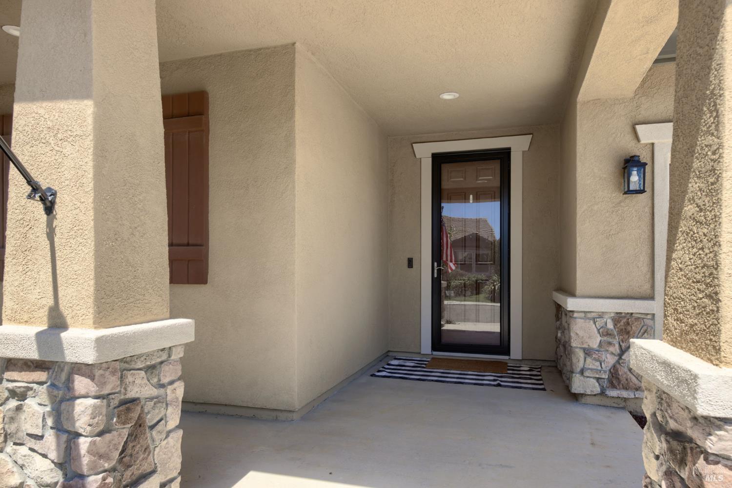 1125 Arizona Court Dixon CA 95620