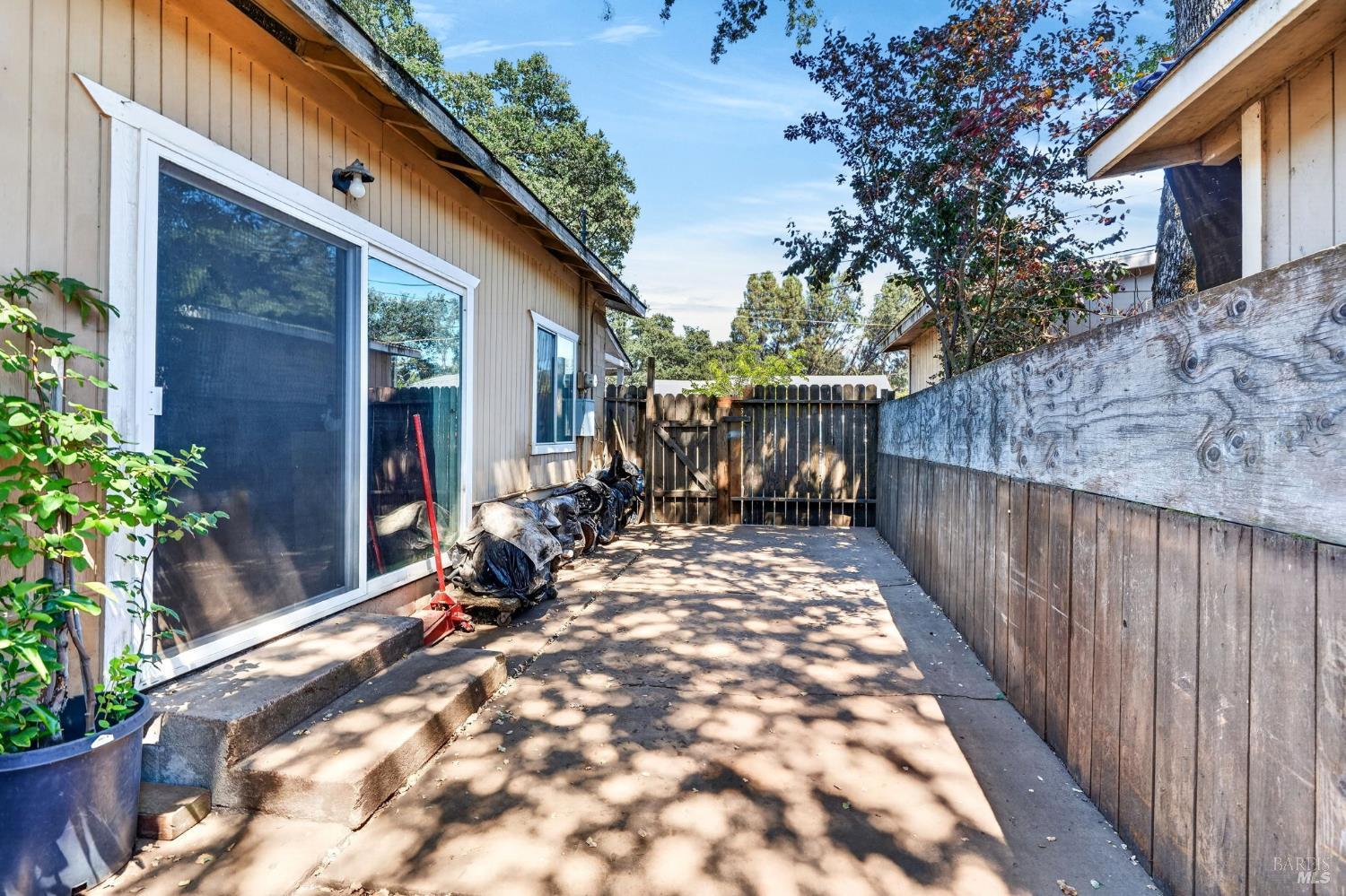 5676 Jones Avenue Clearlake CA 95422