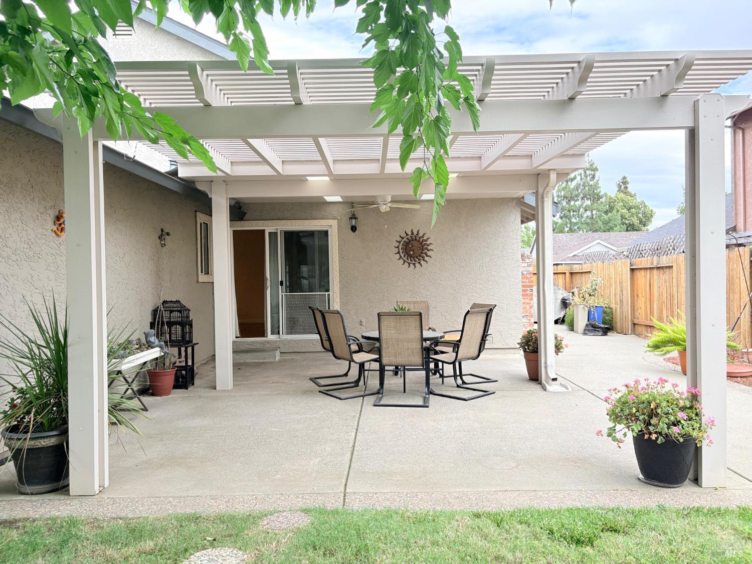 814 Capistrano Drive Suisun City CA 94585