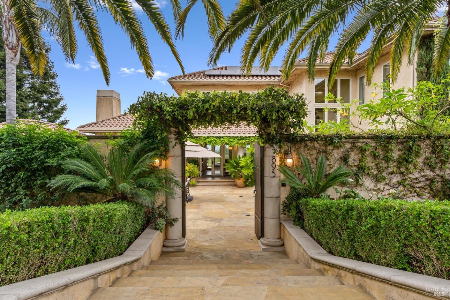 895 Valley View Drive Healdsburg CA 95448