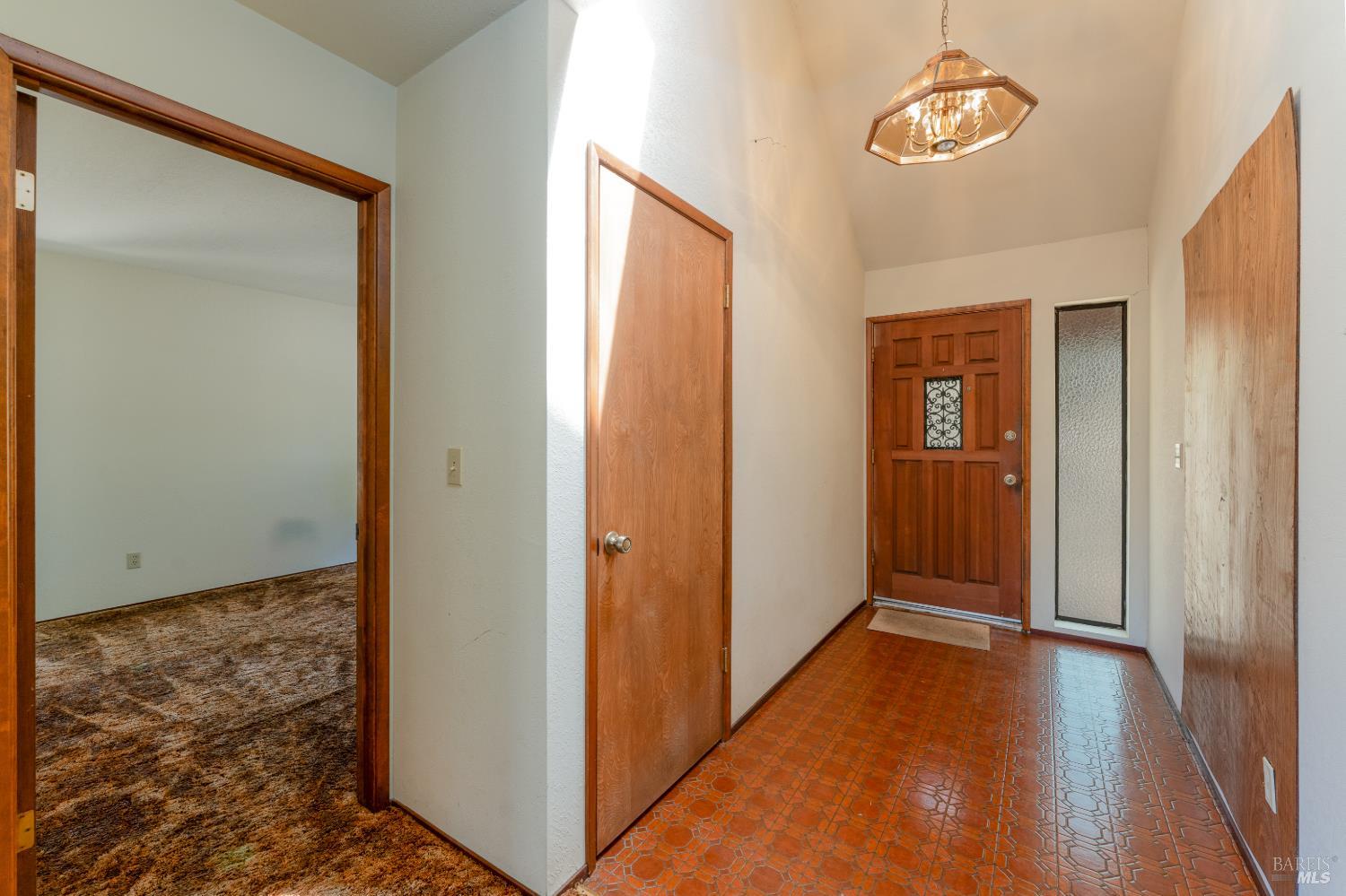 1960 Wildwood Road Ukiah CA 95482