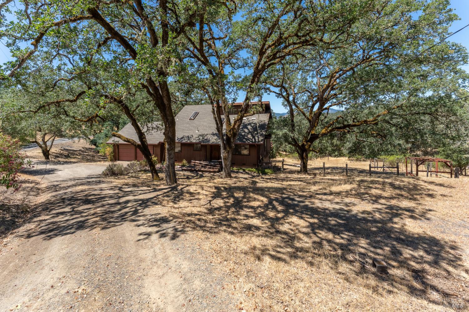 1960 Wildwood Road Ukiah CA 95482