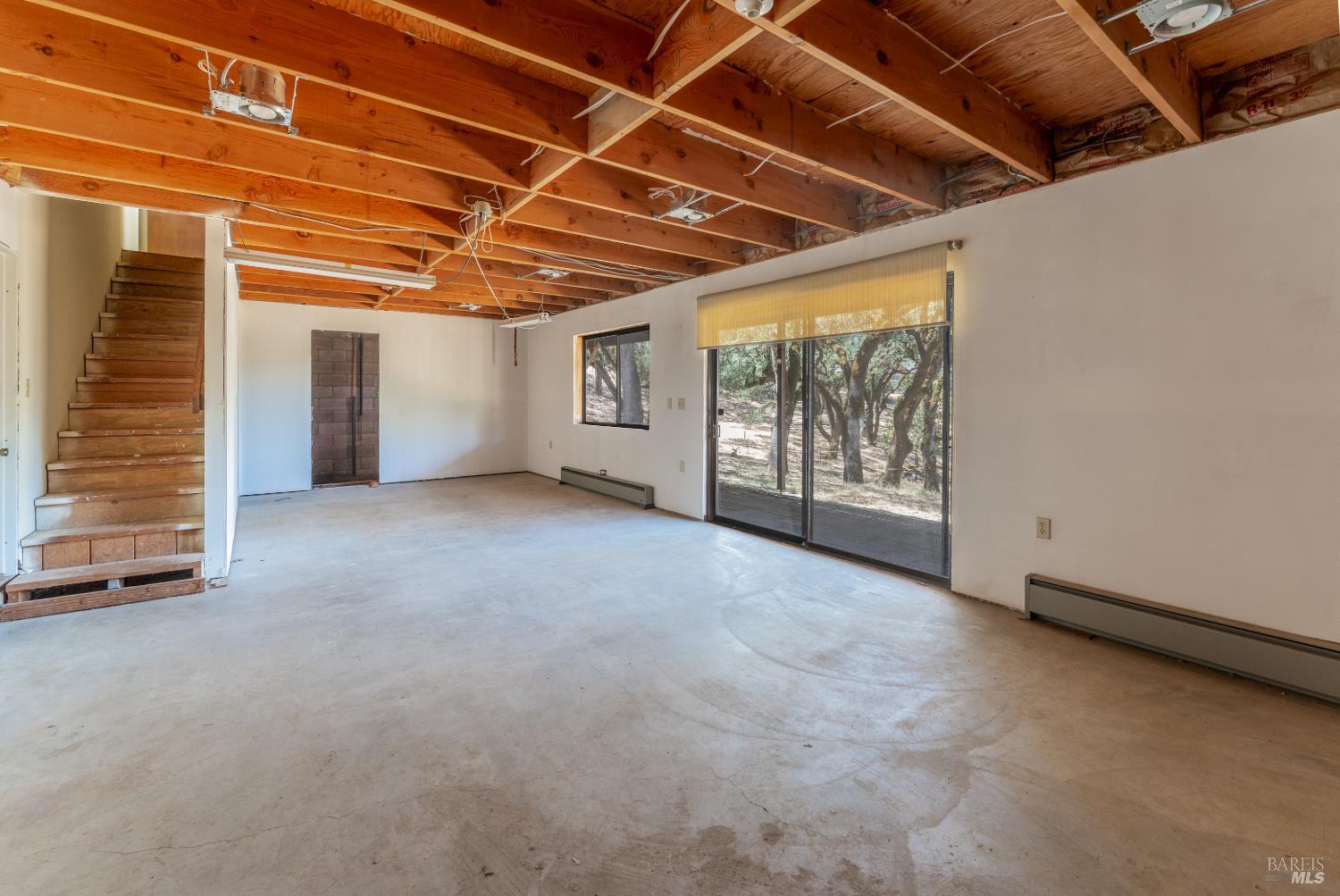 1960 Wildwood Road Ukiah CA 95482