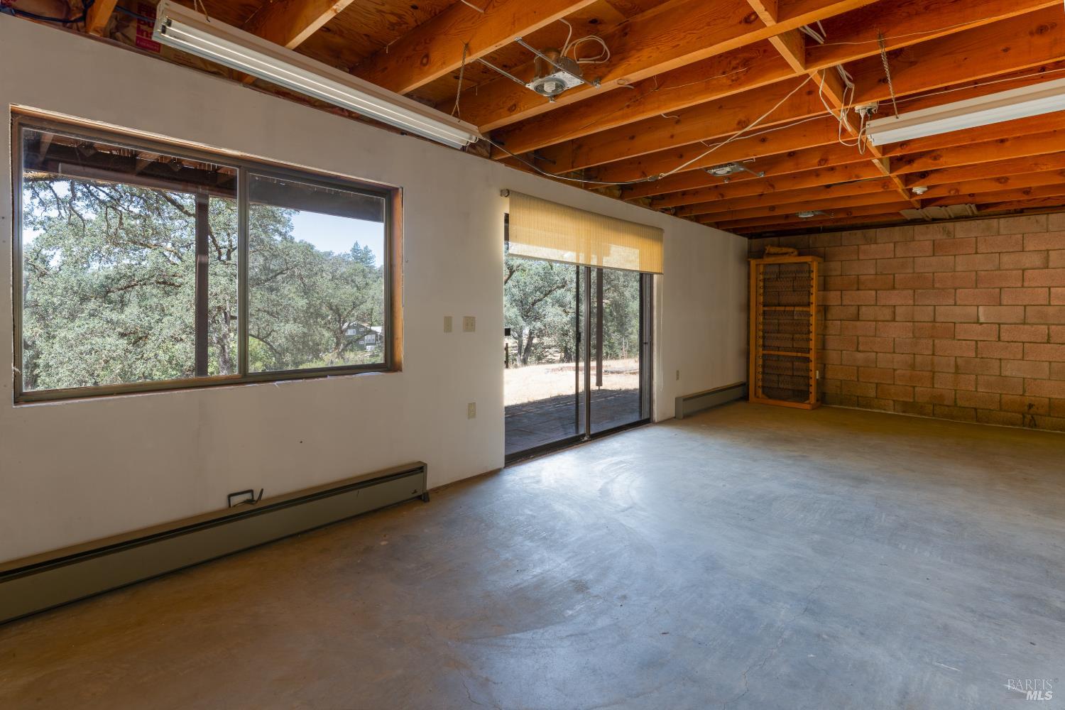 1960 Wildwood Road Ukiah CA 95482