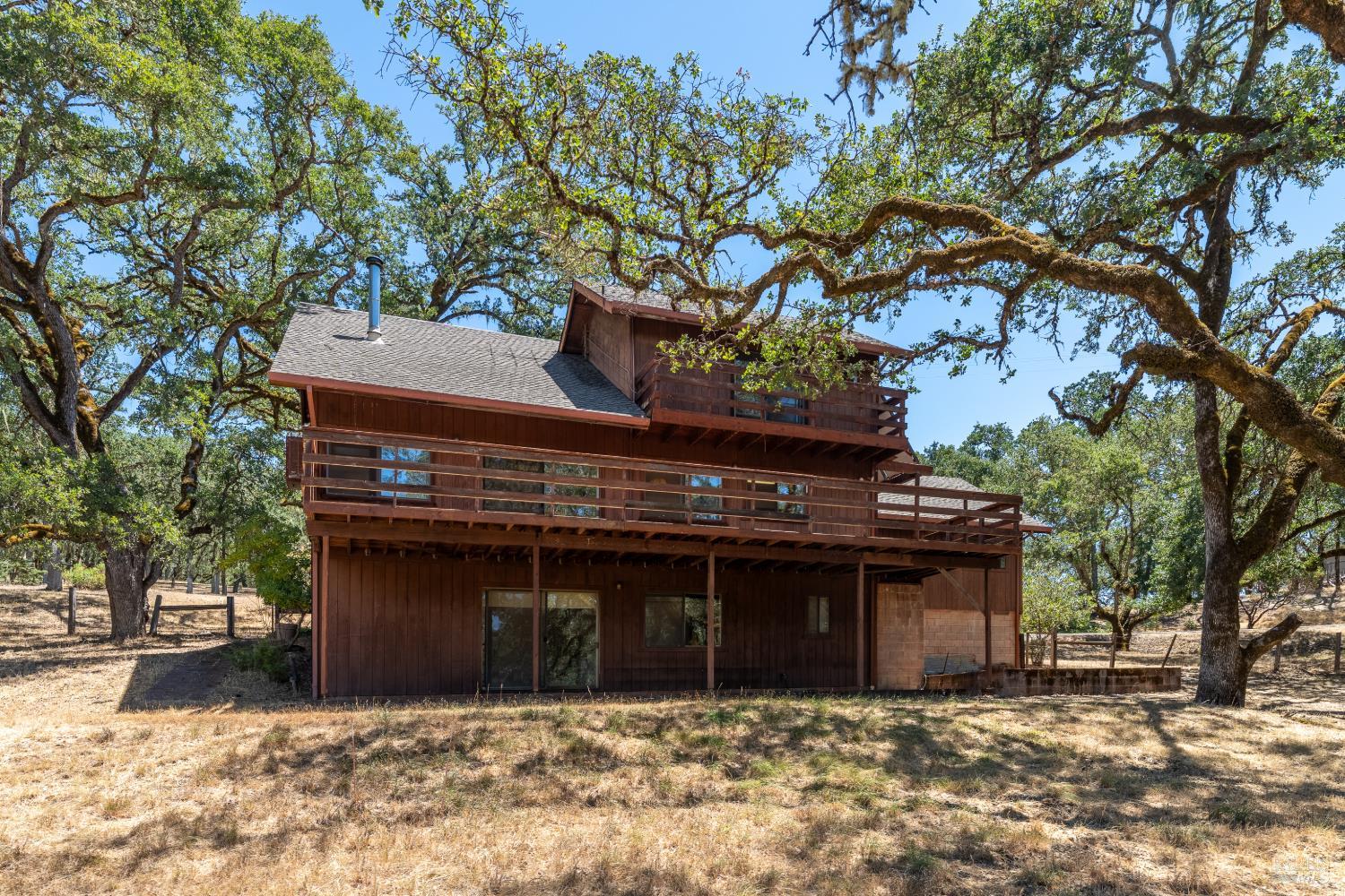 1960 Wildwood Road Ukiah CA 95482