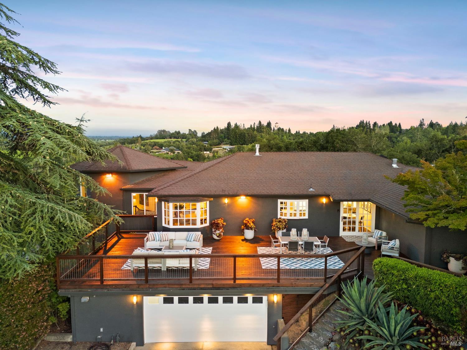 2563 Laguna Road Santa Rosa CA 95401