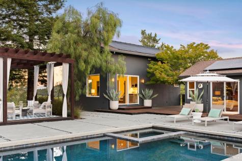 2563 Laguna Road Santa Rosa CA 95401