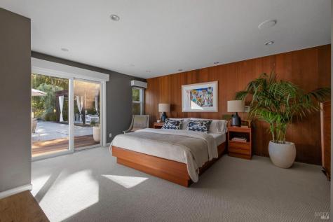 2563 Laguna Road Santa Rosa CA 95401