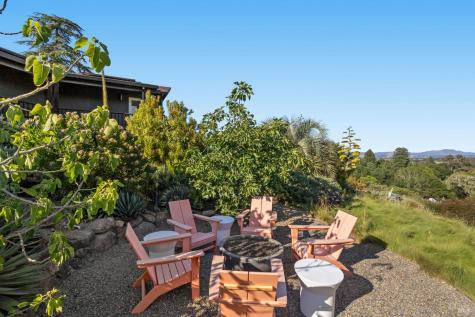 2563 Laguna Road Santa Rosa CA 95401