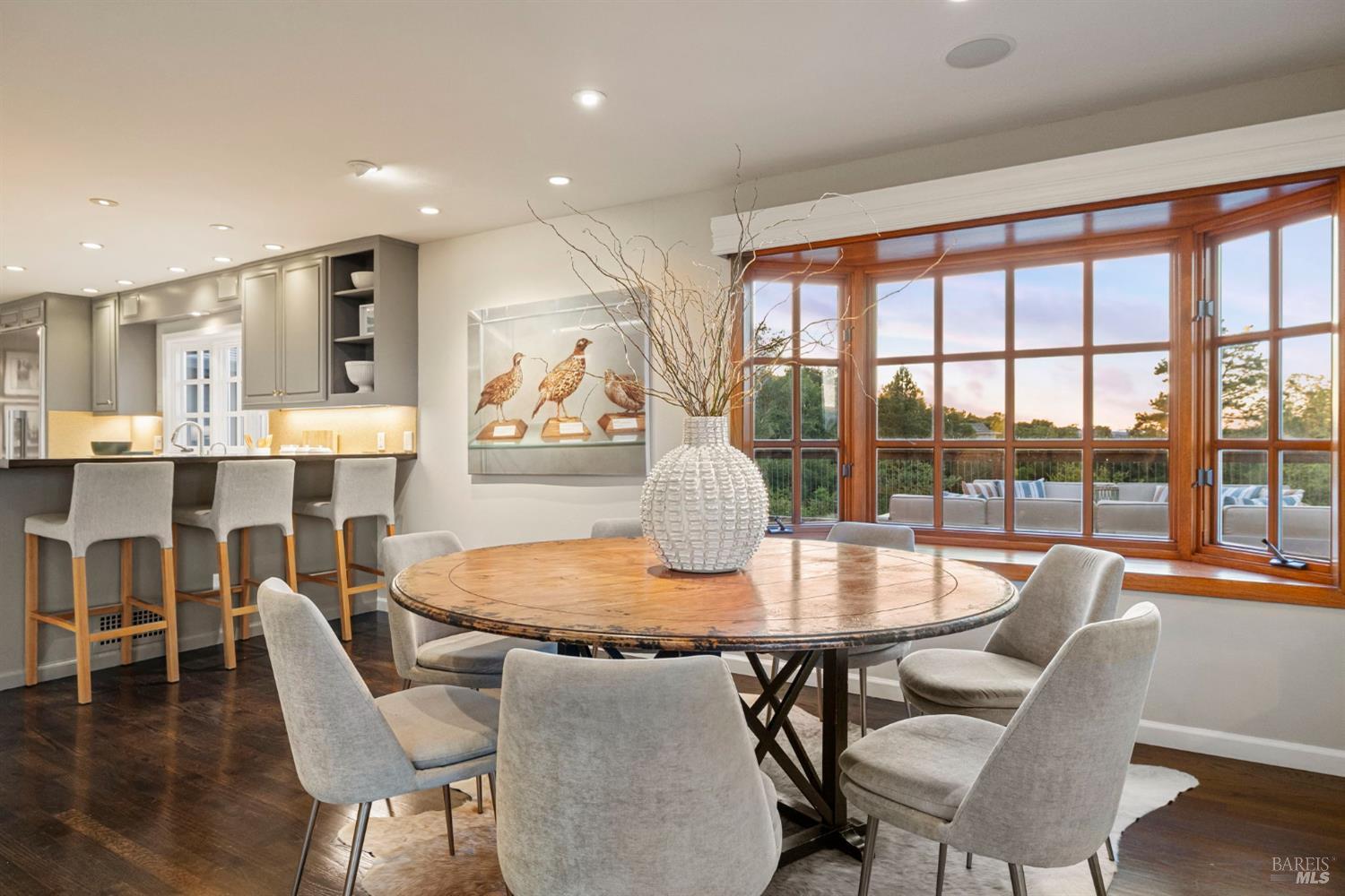 2563 Laguna Road Santa Rosa CA 95401
