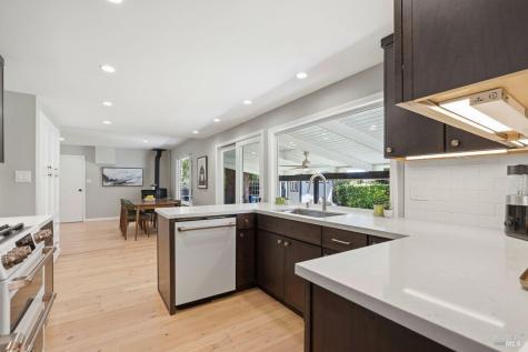 2205 Hillside Drive Santa Rosa CA 95404