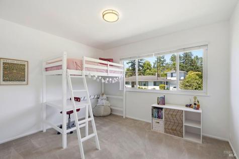 2205 Hillside Drive Santa Rosa CA 95404