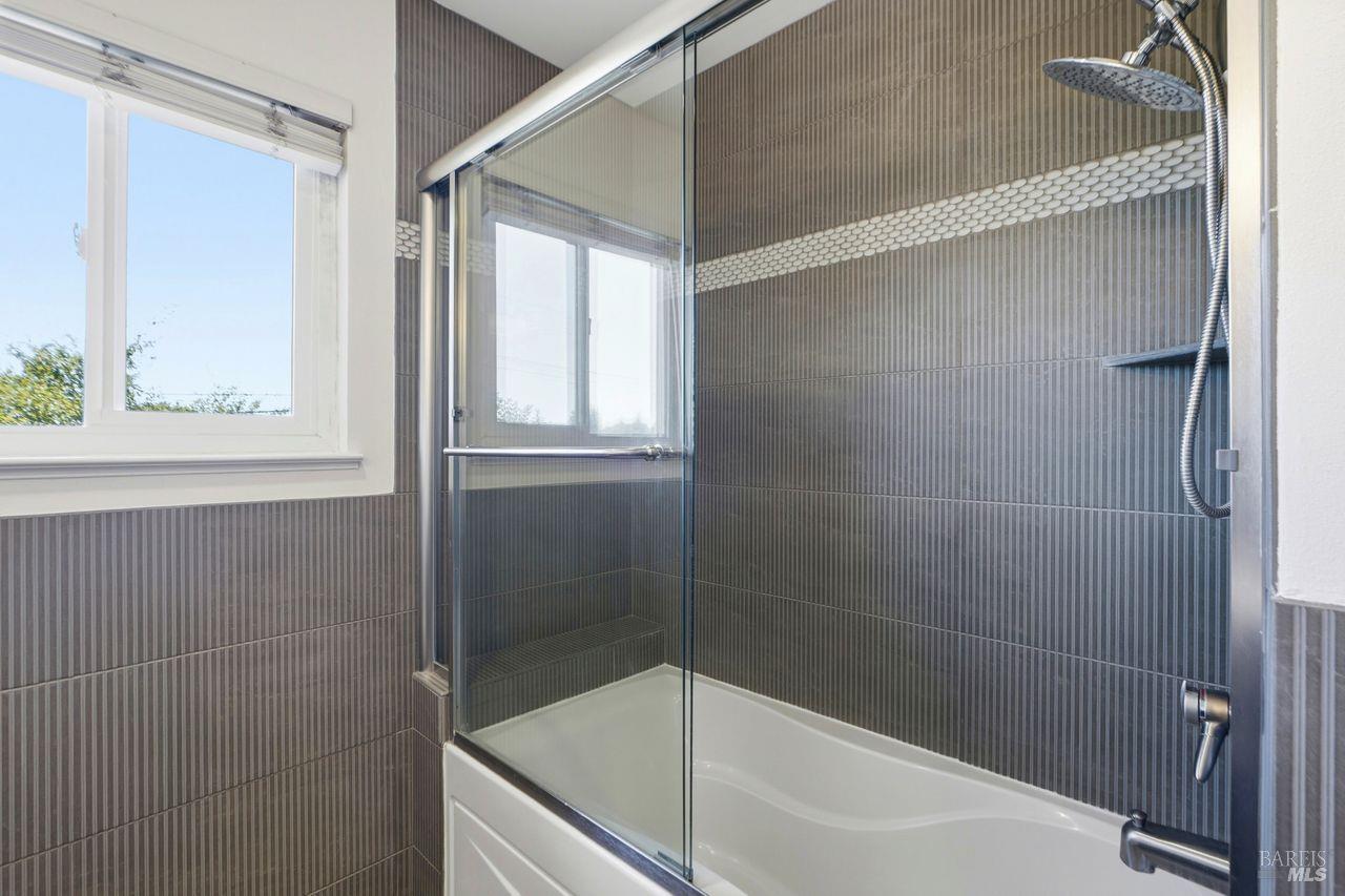 2205 Hillside Drive Santa Rosa CA 95404