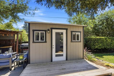 2205 Hillside Drive Santa Rosa CA 95404